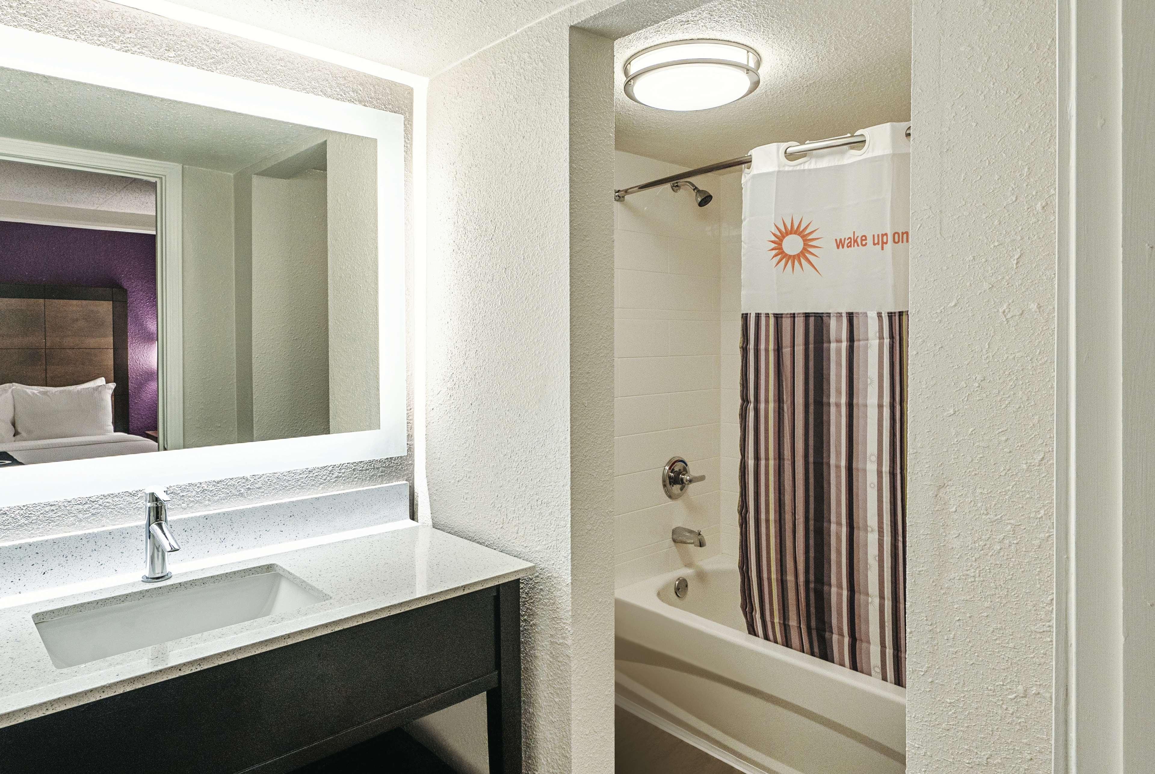 La Quinta By Wyndham Lubbock West Medical Center Hotell Exteriör bild