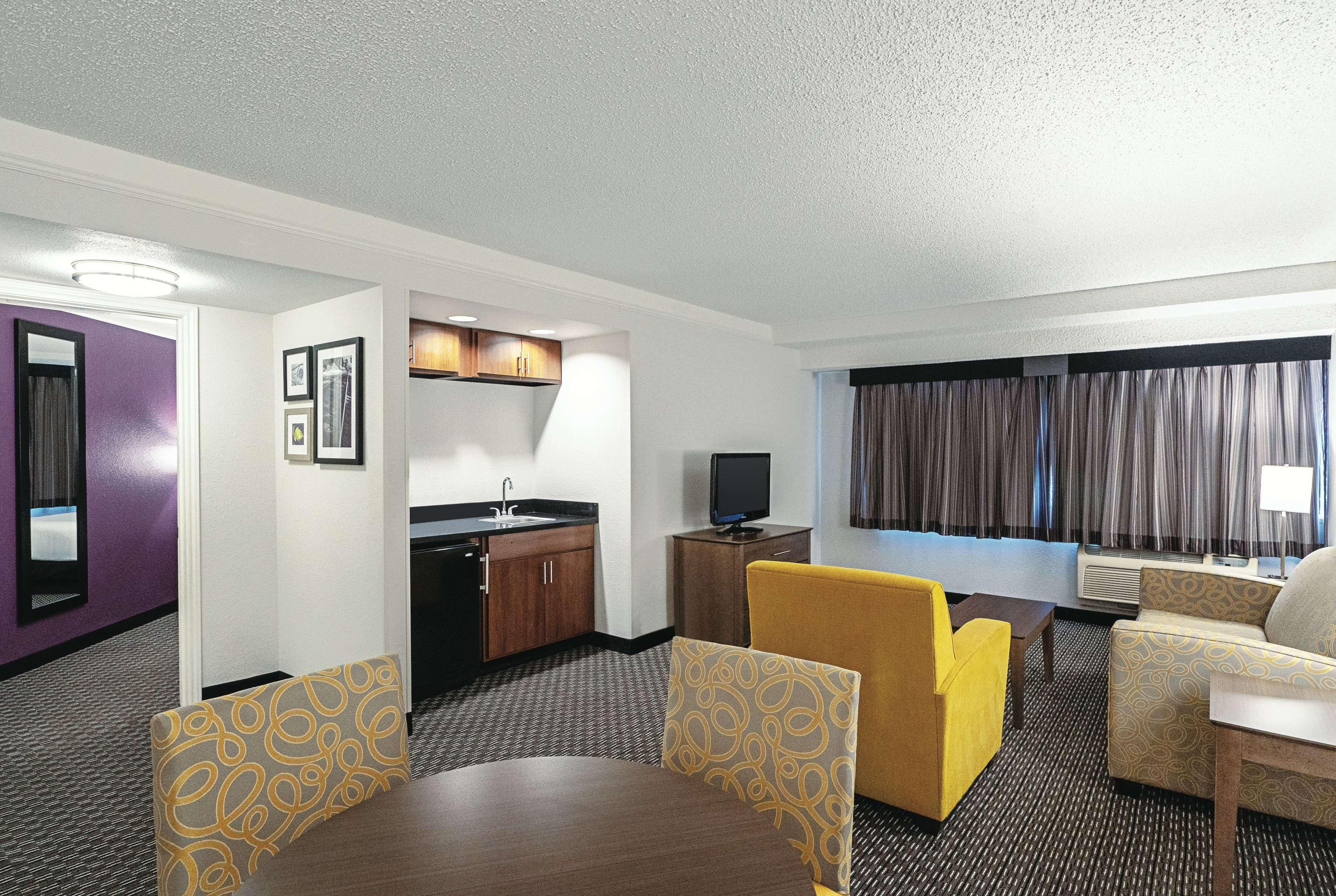La Quinta By Wyndham Lubbock West Medical Center Hotell Exteriör bild