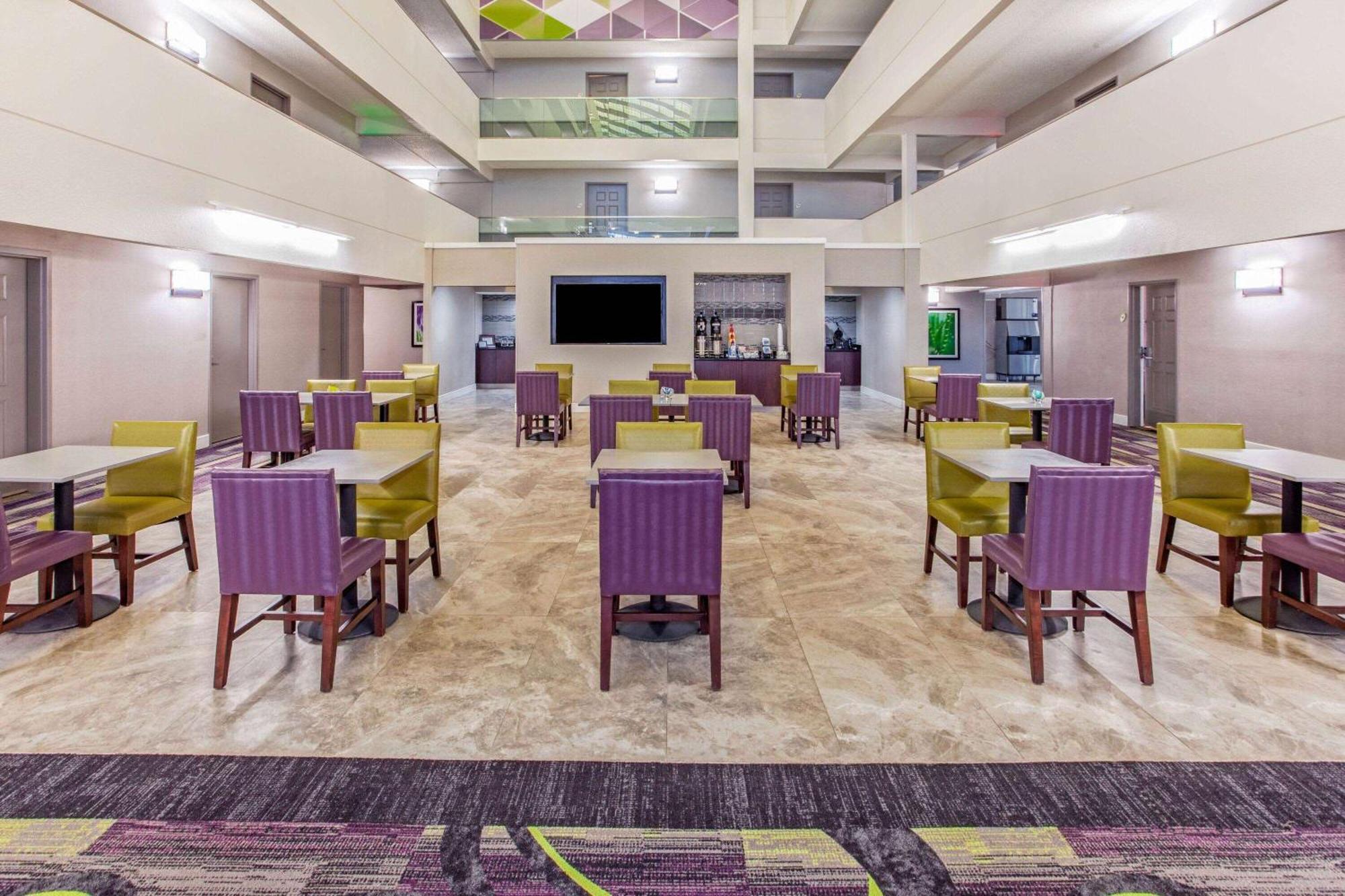 La Quinta By Wyndham Lubbock West Medical Center Hotell Exteriör bild